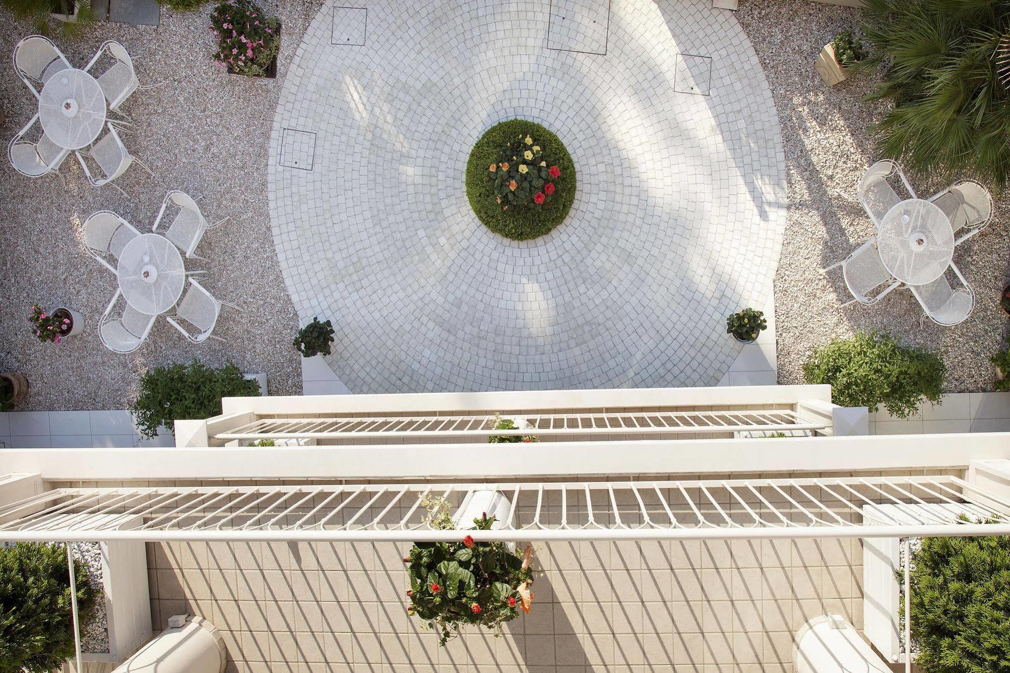 Hotel Gala Riccione Exterior photo